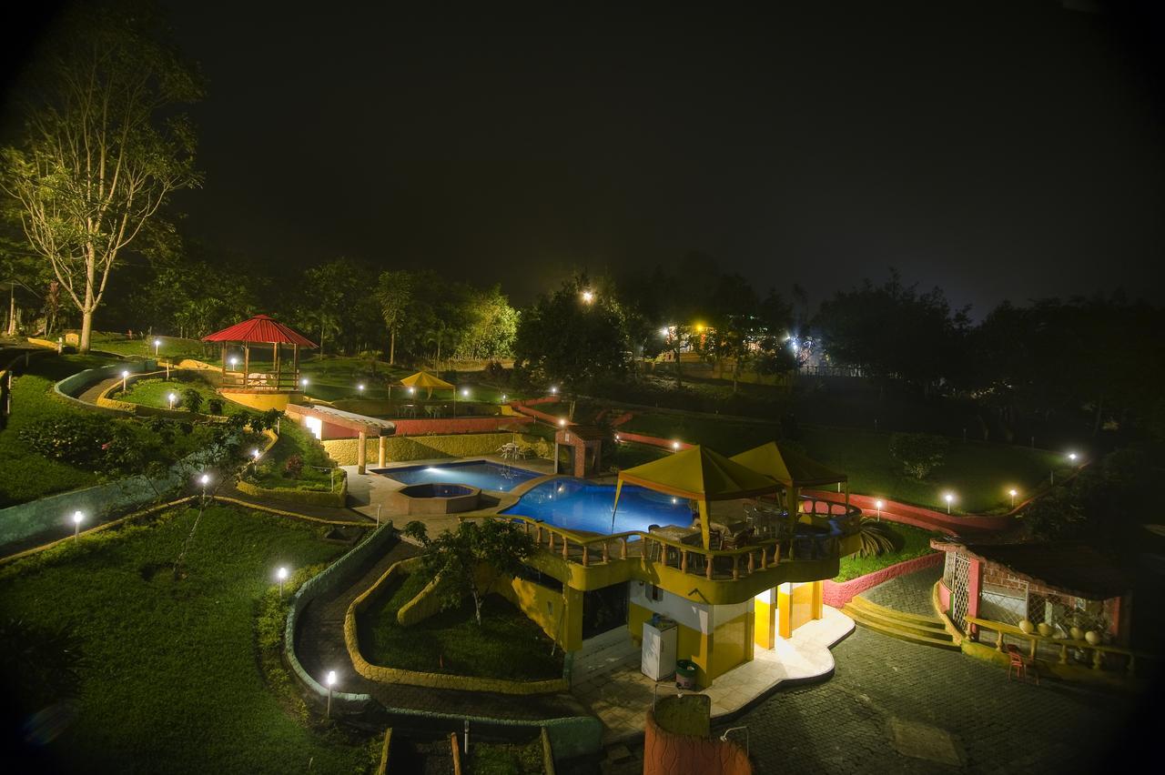 Hostería Kasadasa Santo Domingo de los Colorados Bagian luar foto